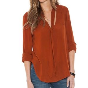 🍁BELLA DAHL Neck Tie Blouse